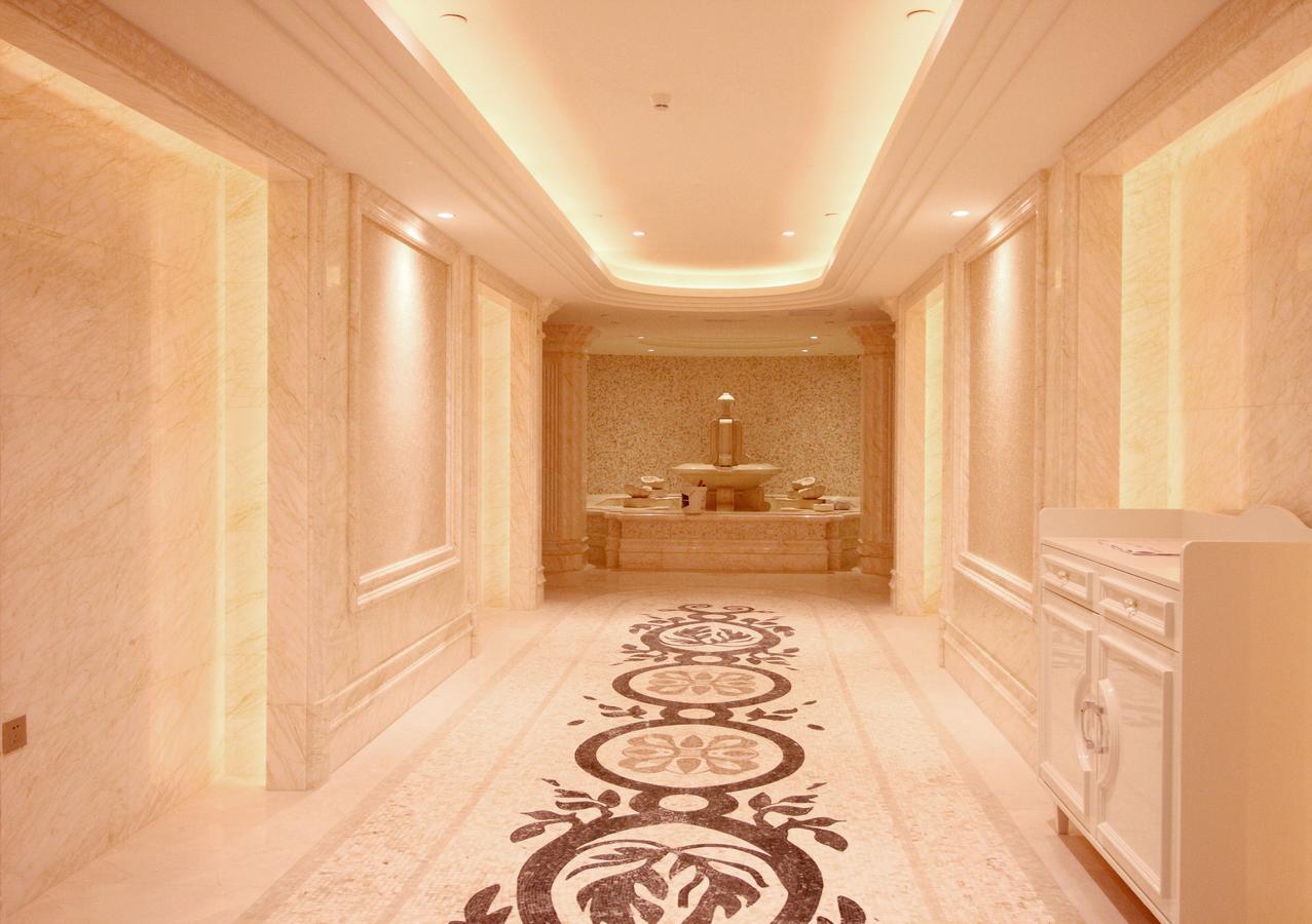 Lake Piedmont International Hotel Guangzhou Exterior photo