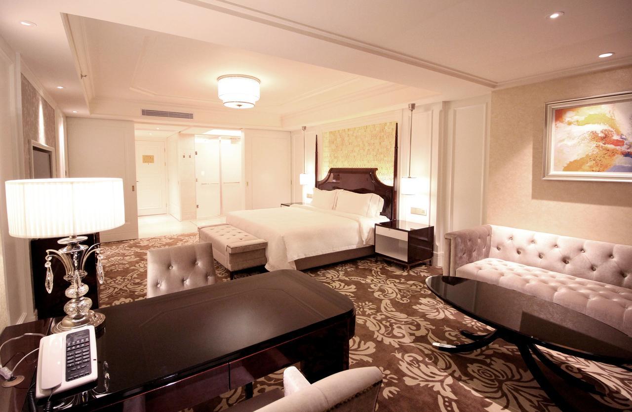 Lake Piedmont International Hotel Guangzhou Exterior photo